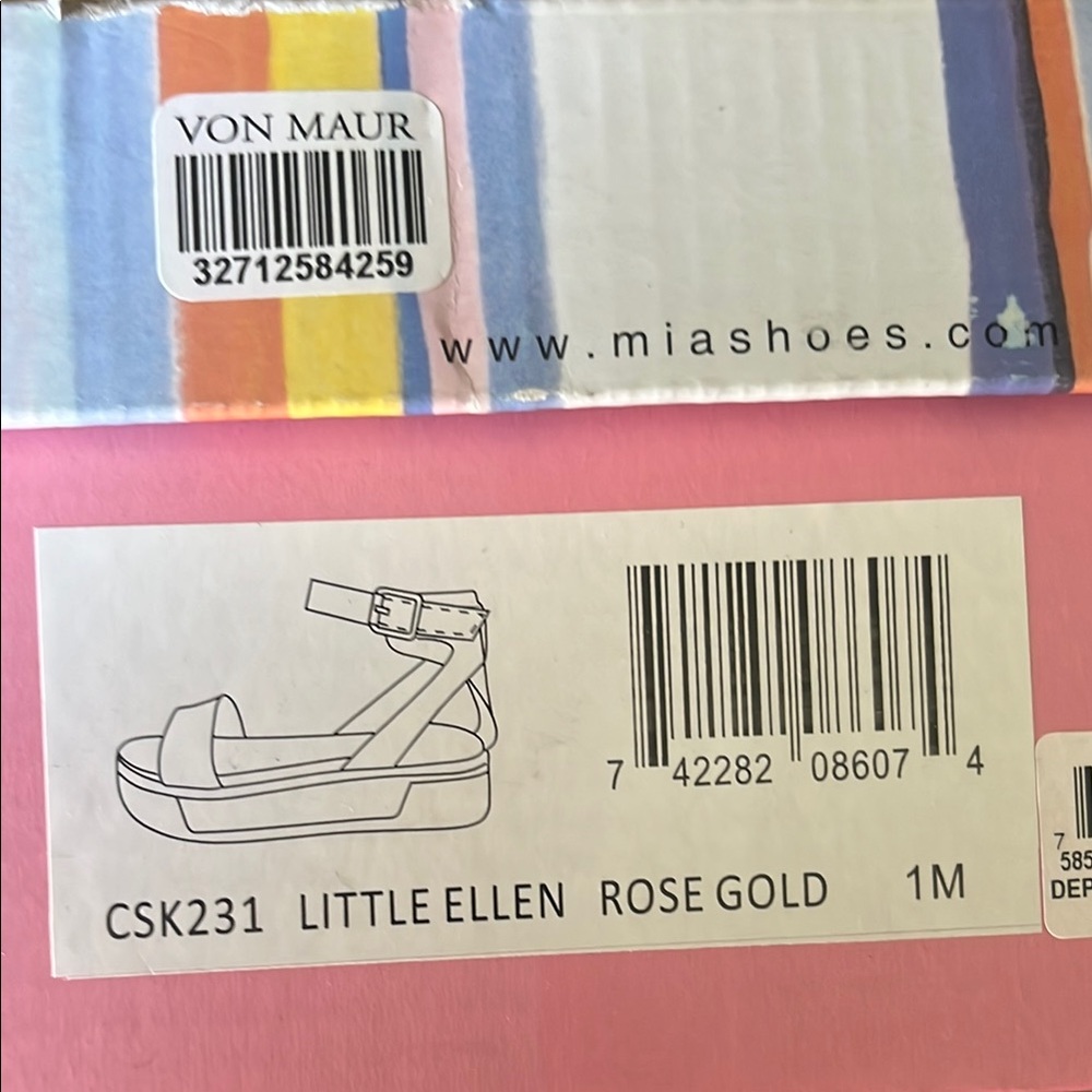 MIA Gold Sandals Two-Strap Design - Picture 2 of 3